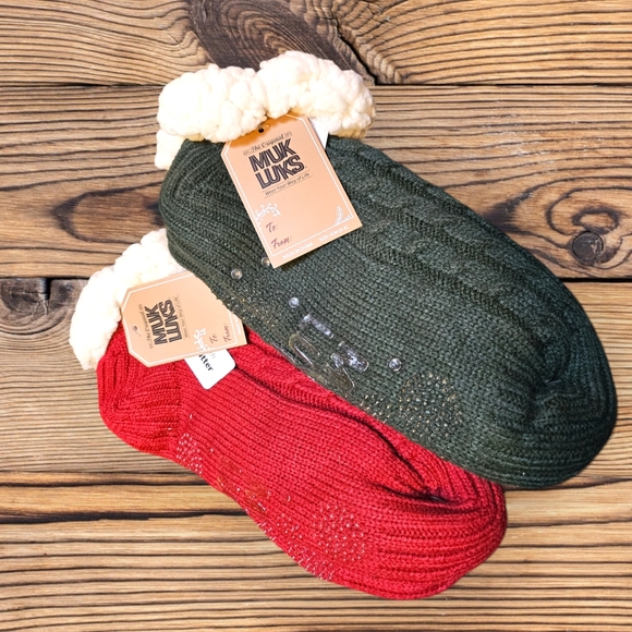 NWT Three Pairs of Muk Luks Shea Butter Infused Cabin Socks - Picture 8 of 8